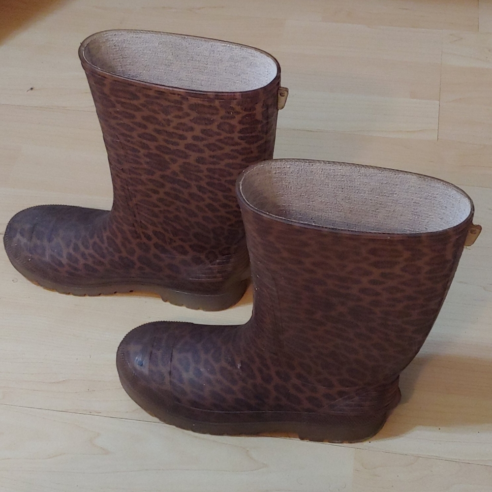 Rubber Rain Boots - Brown - Size 7 - Subtle Print